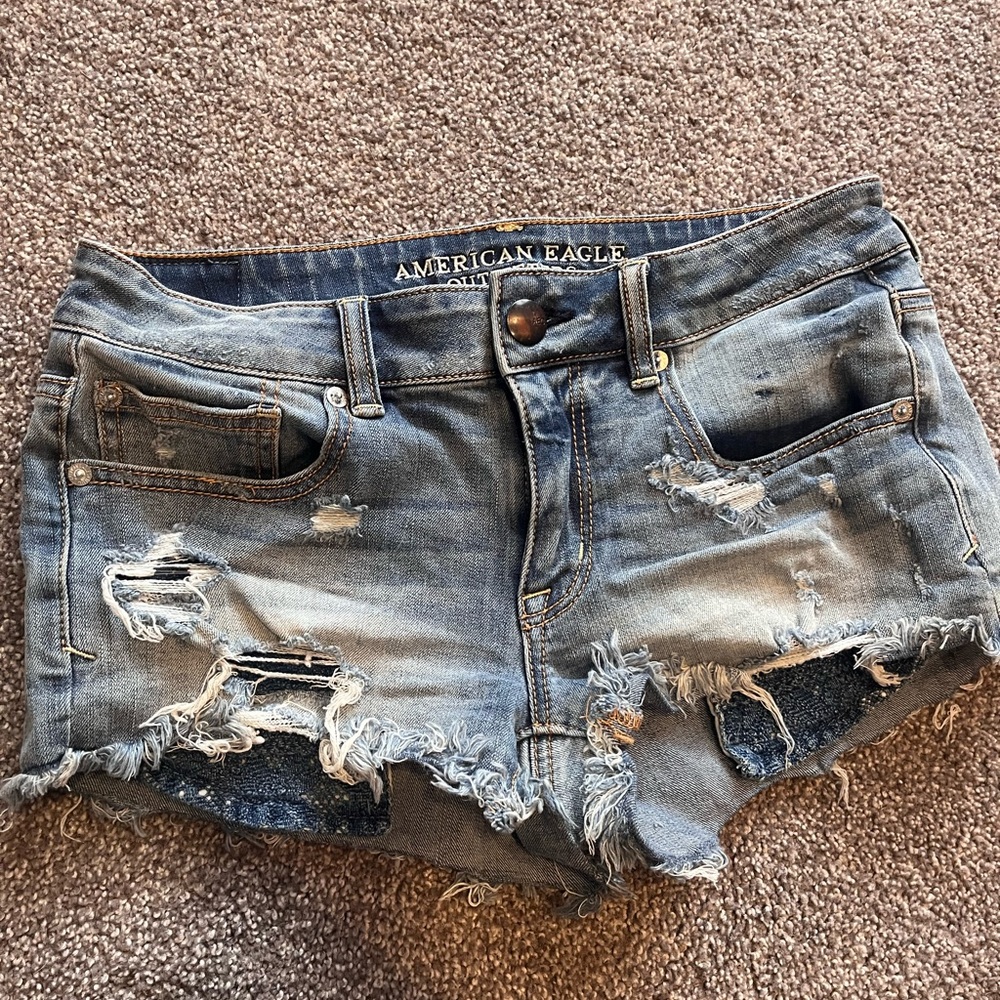 American Eagle Shortie Distressed Shorts Size 6
